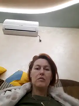 Snapshot of LanaOlbenst chatting on December 4, 2025, 2:37 pm LanaOlbenst online show from December 4, 2025, 2:37 pm