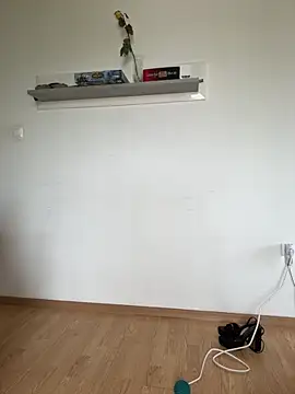 Herminoyouu online show from April 22, 2026, 7:11 am