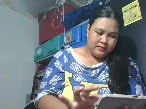 iloveshiritheslut online show from November 25, 2025, 2:44 am