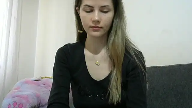 Erii18 online show from December 17, 2025, 12:00 pm