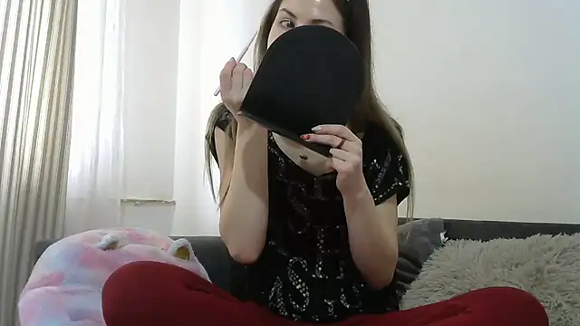 Erii18 online show from January 15, 2026, 11:15 am