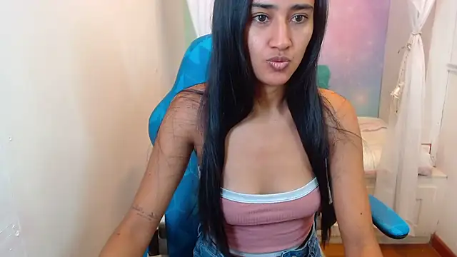 Snapshot of Meggan_James chatting on November 26, 2025, 11:44 am Meggan James online show from November 26, 2025, 11:44 am