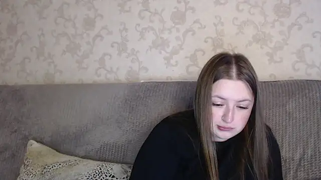 GirlPlayer online show from April 13, 2026, 1:33 am