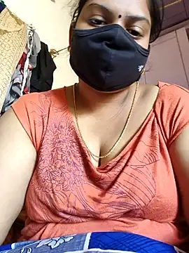 Paru Tamil Ponnu online show from November 22, 2025, 4:55 am