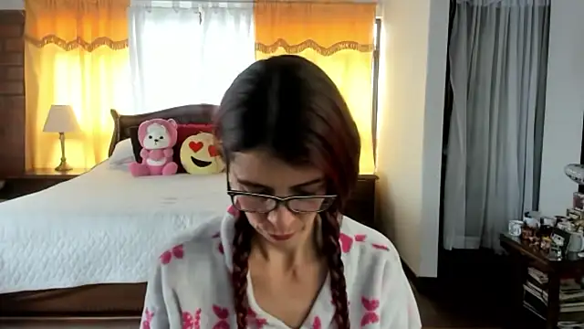 Charlotte-Willson online show from March 6, 2026, 9:00 pm