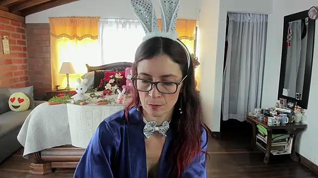 Charlotte-Willson online show from April 5, 2026, 5:32 pm