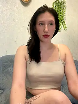 Snapshot of liliana_shvezz chatting on December 2, 2025, 12:10 pm liliana shvezz online show from December 2, 2025, 12:10 pm