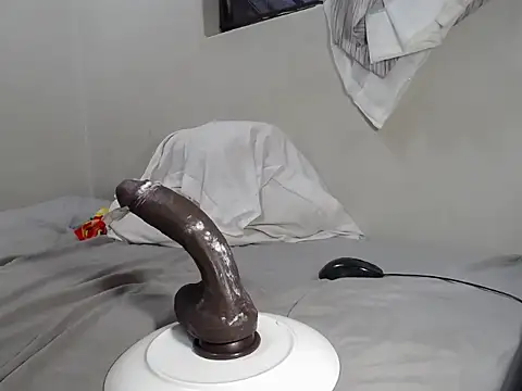 Snapshot of KinkyJXxX chatting on April 14, 2026, 4:18 am KinkyJXxX online show from April 14, 2026, 4:18 am