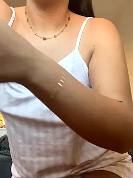 Snapshot of Kerysmae chatting on November 25, 2025, 9:31 am Kerysmae online show from November 25, 2025, 9:31 am