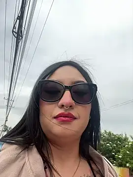 Snapshot of Venus_22 chatting on November 24, 2025, 7:57 pm Venus 22 online show from November 24, 2025, 7:57 pm