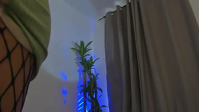 Snapshot of Catty_Noir chatting on November 25, 2025, 9:59 pm Catty Noir online show from November 25, 2025, 9:59 pm