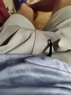 Snapshot of ronynott chatting on November 23, 2025, 3:23 pm ronynott online show from November 23, 2025, 3:23 pm