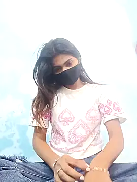 Lovely girl- online show from December 23, 2025, 5:49 am