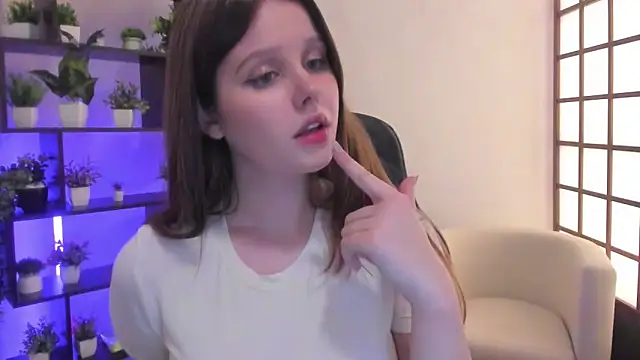 Snapshot of Lana_Moon__ chatting on November 25, 2025, 9:42 am Lana Moon online show from November 25, 2025, 9:42 am