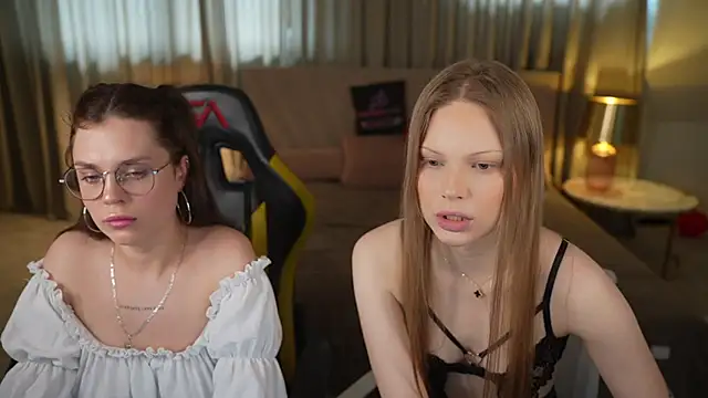 Charlotte Dreams online show from April 30, 2026, 11:27 am