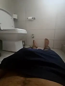 Snapshot of Joey_146 chatting on November 21, 2025, 2:27 pm Joey 146 online show from November 21, 2025, 2:27 pm