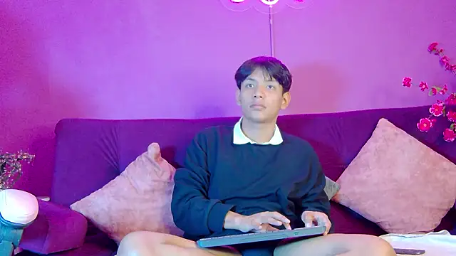 Liam Sinclair online show from February 5, 2026, 7:29 pm