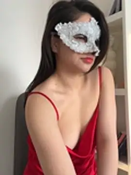 Queen-of-Love online show from January 13, 2026, 9:14 am