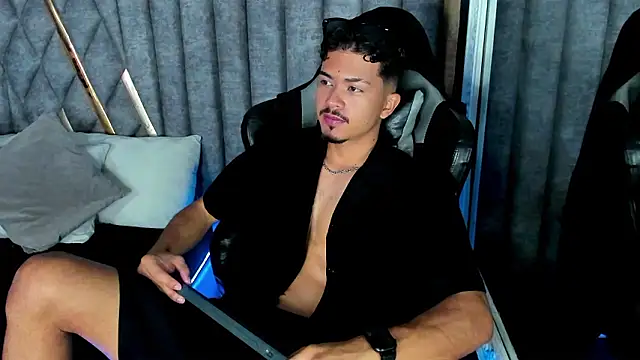 NicolaiKarav online show from February 3, 2026, 12:10 pm