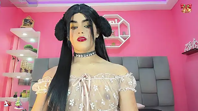 DaleskaSanchez online show from December 15, 2025, 8:35 pm