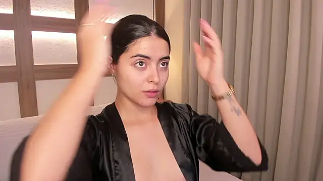 SarhaVega online show from February 6, 2026, 1:36 pm