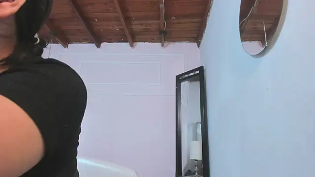 Izelevans online show from April 4, 2026, 10:35 am