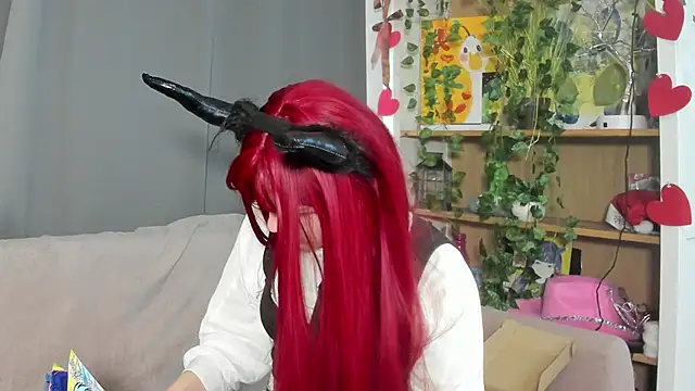 Snapshot of ShanaHearns chatting on November 28, 2025, 8:28 am ShanaHearns online show from November 28, 2025, 8:28 am