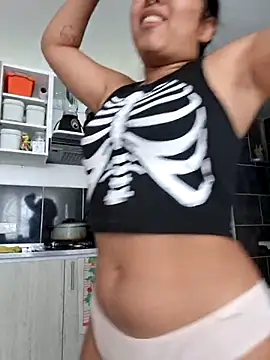 Snapshot of VictoriaSeras19 chatting on November 29, 2025, 6:44 pm VictoriaSeras19 online show from November 29, 2025, 6:44 pm