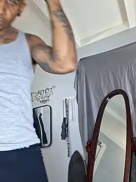 MTheRealrDLlongCrippler online show from March 16, 2026, 5:44 am