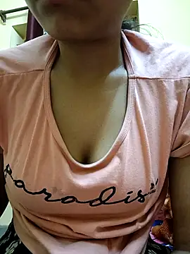 Snapshot of Daily_lust chatting on February 18, 2026, 5:53 pm Daily lust online show from February 18, 2026, 5:53 pm