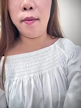 Xiaomili8 online show from December 17, 2025, 4:07 am