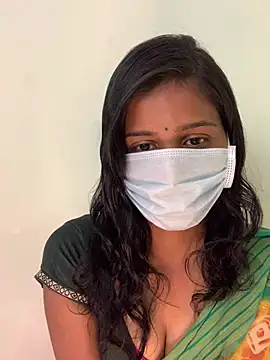 Snapshot of honeygirl6996 chatting on February 25, 2026, 6:12 am honeygirl6996 online show from February 25, 2026, 6:12 am