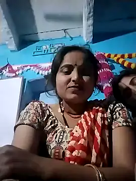 Snapshot of Pooja_hote chatting on November 22, 2025, 4:06 pm Pooja hote online show from November 22, 2025, 4:06 pm