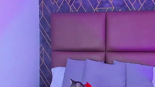 princess deimos   online show from January 14, 2026, 8:03 pm