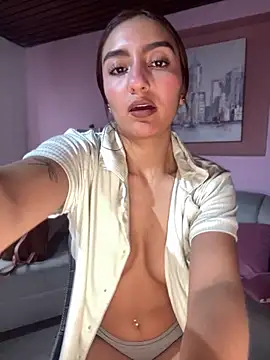 Snapshot of ZoeJohnson_Pink chatting on November 28, 2025, 12:41 pm ZoeJohnson Pink online show from November 28, 2025, 12:41 pm