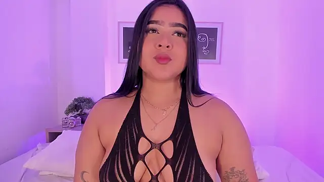 Snapshot of alejandrarojas_ chatting on April 20, 2026, 1:03 pm alejandrarojas online show from April 20, 2026, 1:03 pm