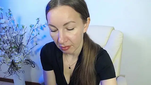 Snapshot of Brandy_Gem chatting on May 20, 2026, 7:03 am Brandy Gem online show from May 20, 2026, 7:03 am