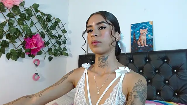 Ameliejoness  online show from February 12, 2026, 6:36 pm