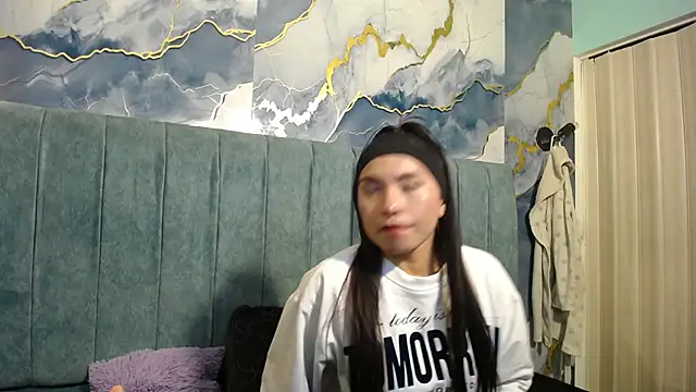 Snapshot of Cloe16_ chatting on November 25, 2025, 3:17 am Cloe16 online show from November 25, 2025, 3:17 am