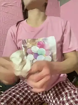 Snapshot of meganmeo chatting on January 18, 2026, 12:03 am meganmeo online show from January 18, 2026, 12:03 am