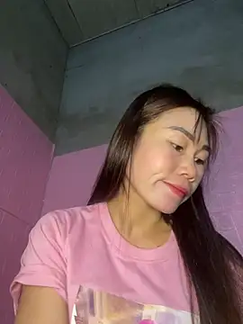 Snapshot of meganmeo chatting on February 4, 2026, 3:23 am meganmeo online show from February 4, 2026, 3:23 am