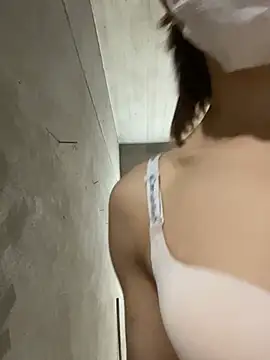 Snapshot of meganmeo chatting on February 9, 2026, 2:59 am meganmeo online show from February 9, 2026, 2:59 am