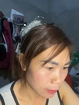 Snapshot of meganmeo chatting on February 10, 2026, 3:21 am meganmeo online show from February 10, 2026, 3:21 am