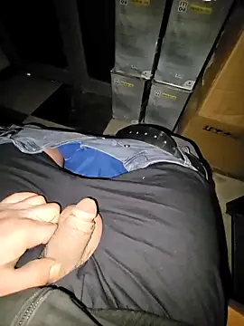 Snapshot of RuiningAnnals chatting on November 26, 2025, 10:00 pm RuiningAnnals online show from November 26, 2025, 10:00 pm