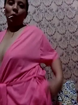 Snapshot of sexymaxine15 chatting on November 27, 2025, 5:37 pm sexymaxine15 online show from November 27, 2025, 5:37 pm