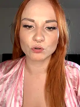 Fiebie licios online show from December 2, 2025, 9:03 am