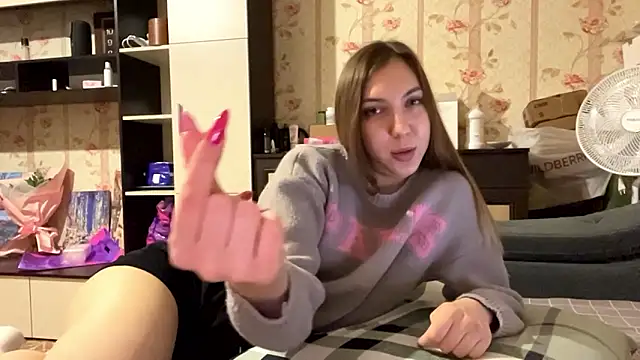 Katebarbie online show from February 12, 2026, 4:24 pm