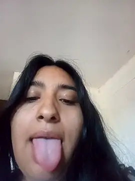 Snapshot of Bizcochitoc4 chatting on March 18, 2026, 12:52 pm Bizcochitoc4 online show from March 18, 2026, 12:52 pm