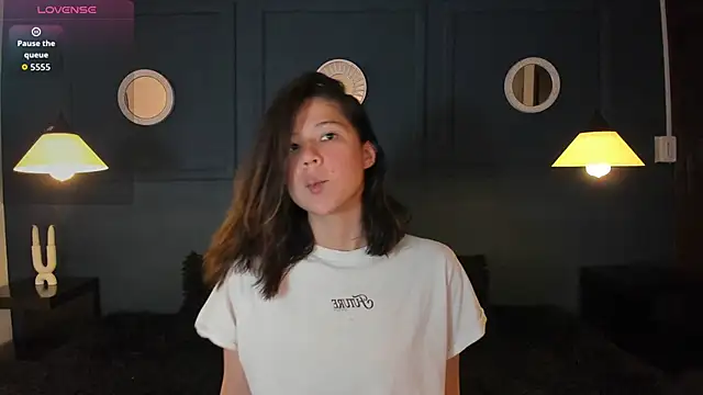 Skyy bloom online show from March 11, 2026, 1:39 pm