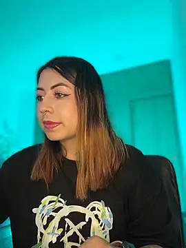 MaddieHunter online show from April 7, 2026, 3:45 pm